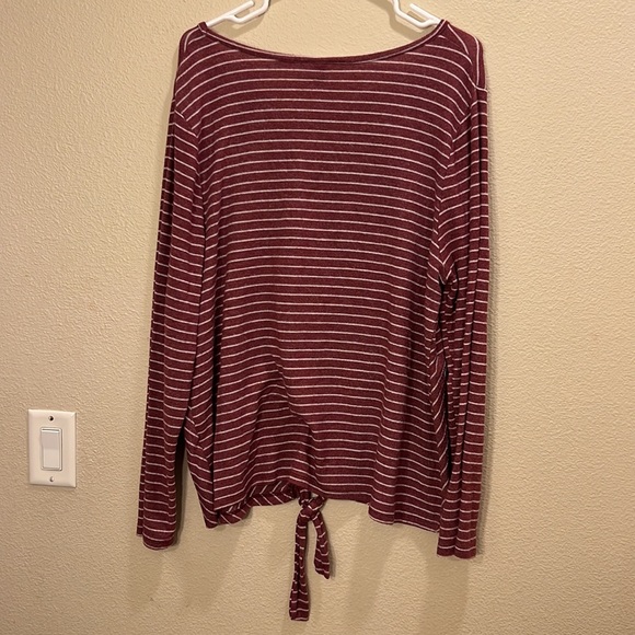 Selling planet gold plus size 3x burgundy white striped tied top - Picture 3 of 3